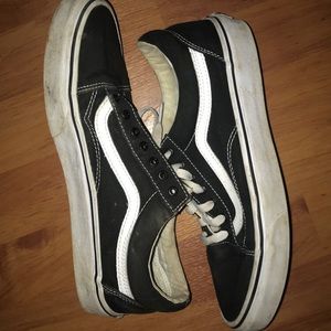 Men’s Black old skool vans